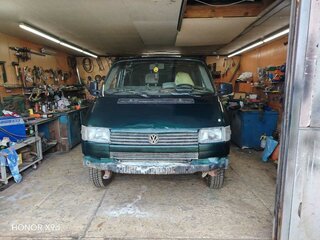 1992 Volkswagen Transporter T4, зелёный, 650000 рублей, вид 1