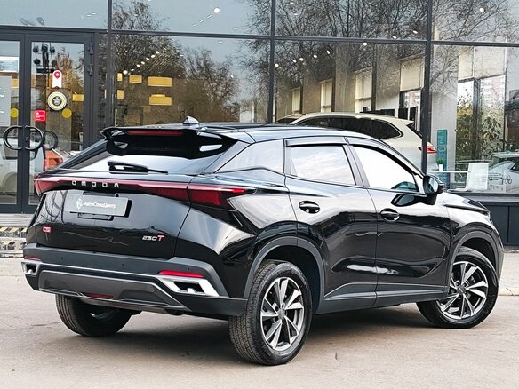 2024 Omoda C5 I, чёрный, 1629000 рублей - вид 2