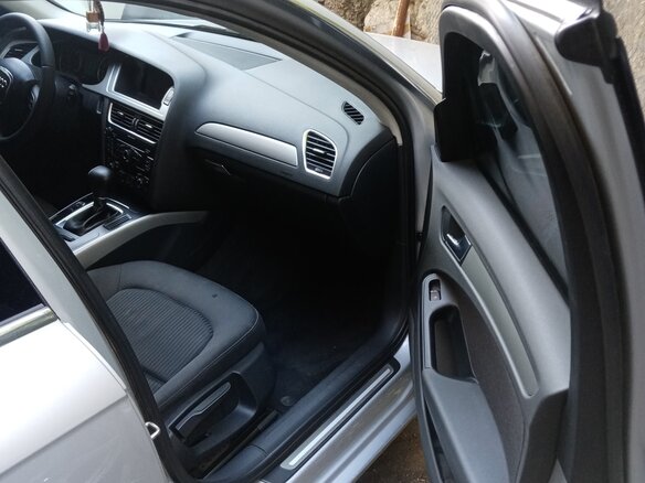 2010 Audi A4 IV (B8), серебристый, 970000 рублей - вид 10