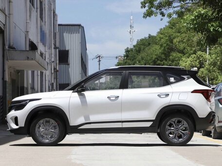 2026 Kia Seltos I Рестайлинг, белый, 2350000 рублей, вид 3