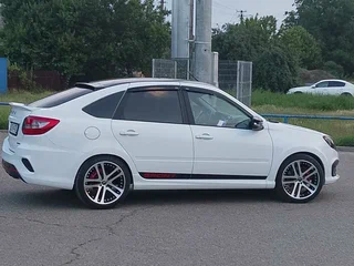 2024 Lada (ВАЗ) Granta Sport I Рестайлинг, белый, 1505000 рублей, вид 3