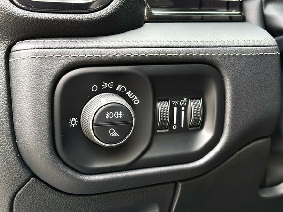 2026 Ram 1500 Crew Cab V Рестайлинг, синий - вид 19