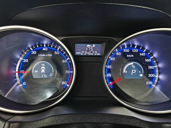 2011 Hyundai ix35 I, чёрный, 820000 рублей - вид 12