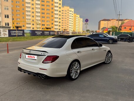 2017 Mercedes-Benz E-Класс AMG 43 AMG V (W213), белый, 3670000 рублей, вид 4