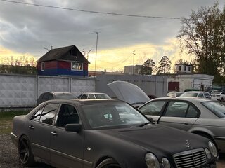 1997 Mercedes-Benz E-Класс 200 II (W210, S210), фиолетовый, 250000 рублей, вид 2