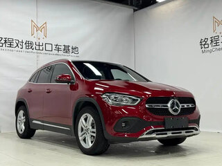 2022 Mercedes-Benz GLA 180 II (H247), красный, 2290005 рублей, вид 3