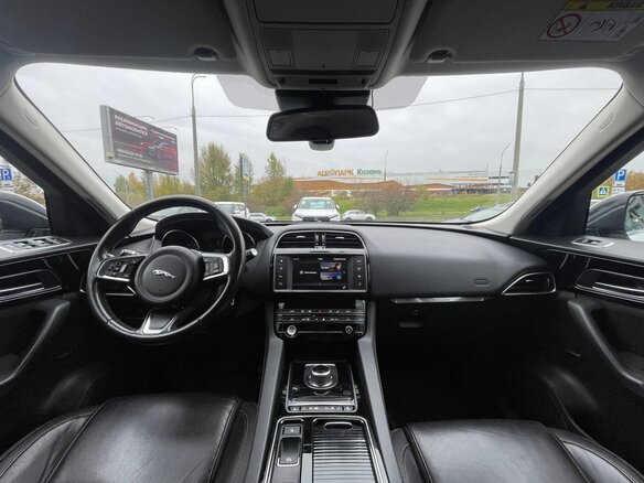 2018 Jaguar F-Pace I, белый, 2250000 рублей - вид 29