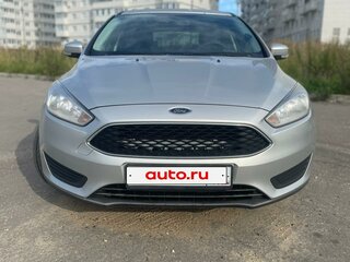 2017 Ford Focus III Рестайлинг, серебристый, 950000 рублей, вид 1