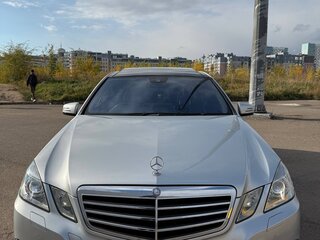 2009 Mercedes-Benz E-Класс 250 5G-Tronic IV (W212, S212, C207), серый, 1750000 рублей, вид 1