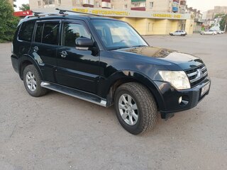 2011 Mitsubishi Pajero IV Рестайлинг 1, чёрный, 1750000 рублей, вид 3