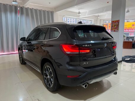 2022 BMW X1 Long 20Li sDrive II (F48) Рестайлинг, серый, 3175000 рублей, вид 3