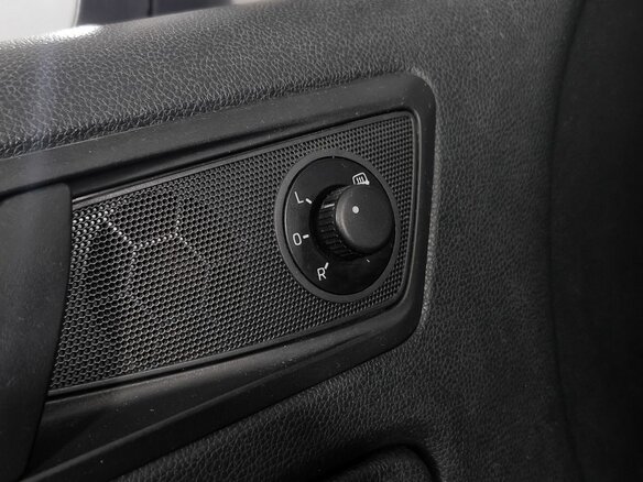 2014 Skoda Yeti I Рестайлинг, белый - вид 15