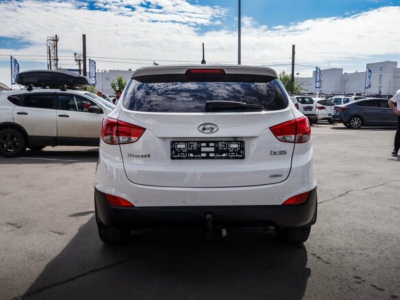 2013 Hyundai ix35 I, белый, 985000 рублей - вид 6