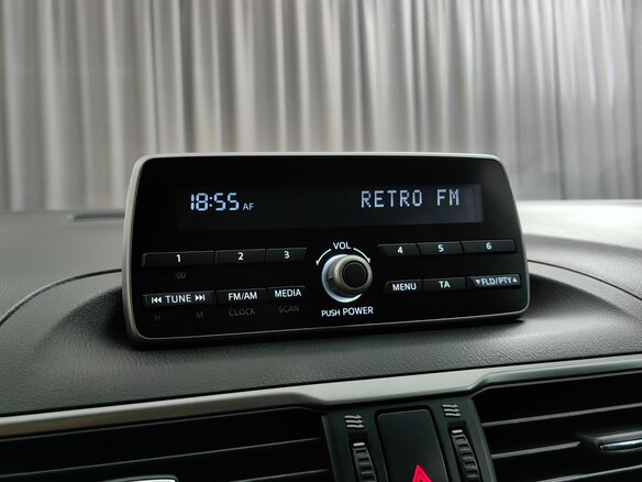 2014 Mazda 3 III (BM), серебристый, 999000 рублей - вид 16