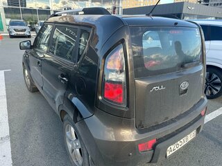 2010 Kia Soul I, коричневый, 650000 рублей, вид 4