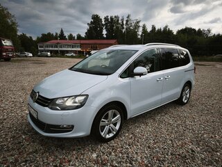 2017 Volkswagen Sharan II Рестайлинг, серый, 1800000 рублей, вид 1