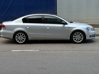 2012 Volkswagen Passat B7, серебристый, 1100000 рублей, вид 3