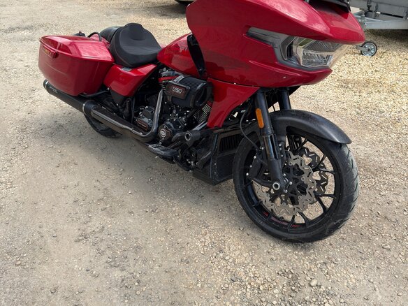 2025 Harley-Davidson CVO Road Glide ST, красный - вид 12