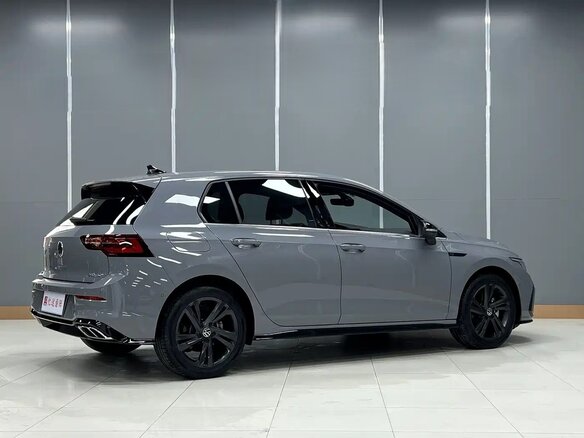 2022 Volkswagen Golf VIII, серый - вид 5