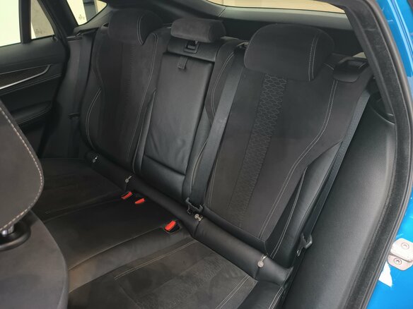 2018 BMW X6 30d II (F16), голубой, 4650000 рублей - вид 38
