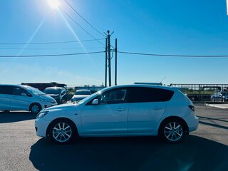 2008 Mazda 3 I (BK) Рестайлинг, белый, 809000 рублей, вид 3