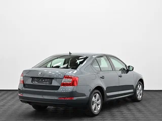 2016 Skoda Octavia III (A7), серый, 1099000 рублей, вид 2