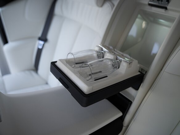 2026 Rolls-Royce Phantom Extended VIII Рестайлинг (Series II), чёрный, 86000000 рублей - вид 38