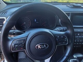 2017 Kia Sportage IV, белый, 2100000 рублей, вид 3