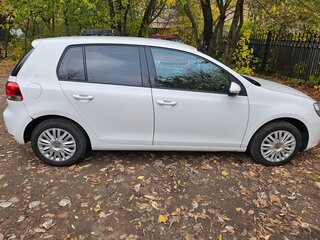 2012 Volkswagen Golf VI, белый, 1250000 рублей, вид 3
