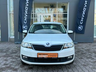 2019 Skoda Rapid I Рестайлинг, белый, 1379000 рублей, вид 3