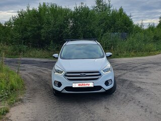 2019 Ford Kuga II Рестайлинг, белый, 1900000 рублей, вид 1