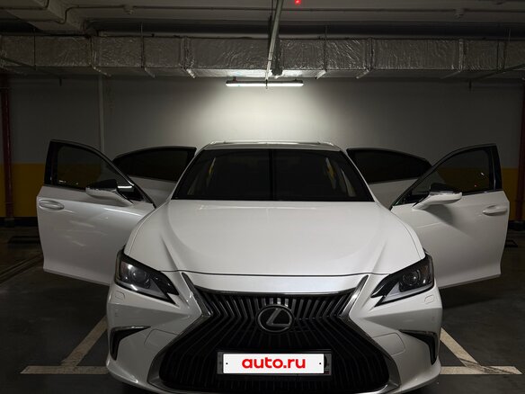 2019 Lexus ES 200 VII, белый - вид 3