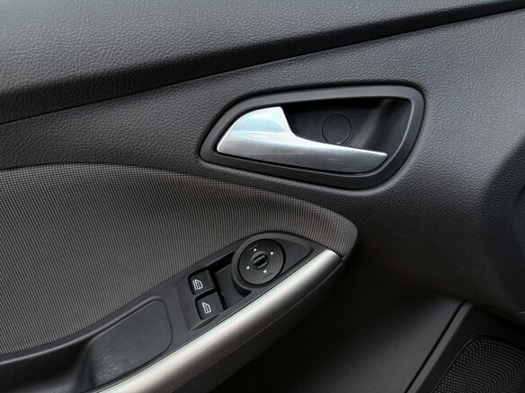 2011 Ford Focus III, синий, 797000 рублей - вид 11