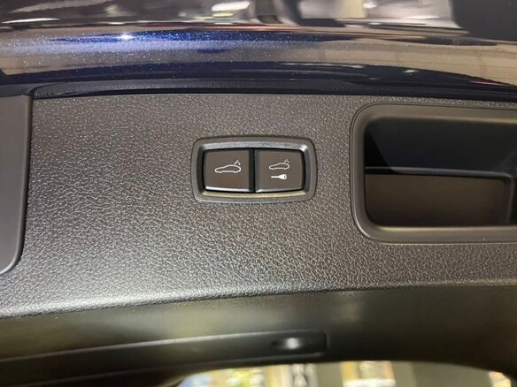 2017 Porsche Macan I, синий, 3000000 рублей - вид 17