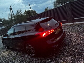 2020 Ford Focus IV, чёрный, 1500000 рублей, вид 4