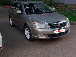 2011 Skoda Octavia II (A5) Рестайлинг, серый, 685000 рублей, вид 1