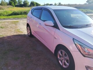 2016 Hyundai Solaris I Рестайлинг, белый, 780000 рублей, вид 5