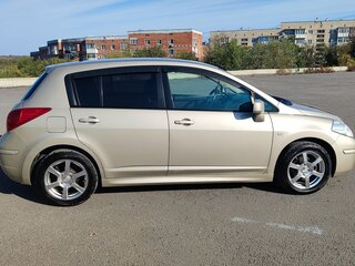 2012 Nissan Tiida I Рестайлинг, бежевый, 865000 рублей, вид 5