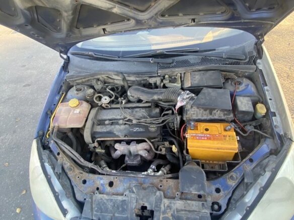 2002 Ford Focus I (North America), синий - вид 4