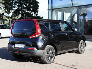 2022 Kia Soul III, чёрный, 2129000 рублей, вид 4