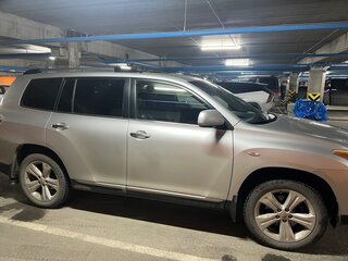 2010 Toyota Highlander II (XU40) Рестайлинг, серебристый, 2300000 рублей, вид 3