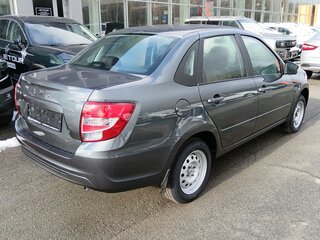 2026 Lada (ВАЗ) Granta I Рестайлинг, серебристый, 1088000 рублей, вид 4