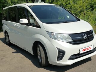 2017 Honda Stepwgn V, белый, 1600000 рублей, вид 1