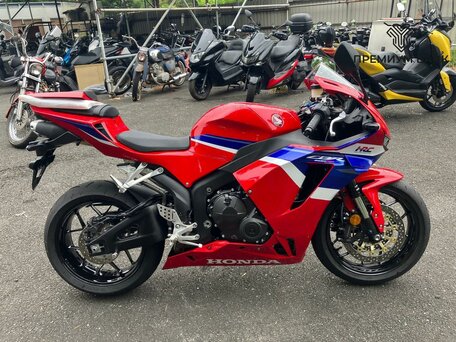 2025 Honda CBR 600RR, красный, 1399000 рублей, вид 1