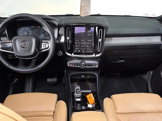 2022 Volvo XC40 I, чёрный, 2090000 рублей, вид 5