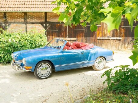1970 Volkswagen Karmann-Ghia I (Type 14), синий, 6800000 рублей, вид 3