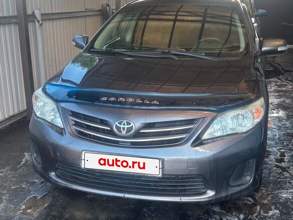 2011 Toyota Corolla X (E140, E150) Рестайлинг, чёрный, 1300000 рублей - вид 2