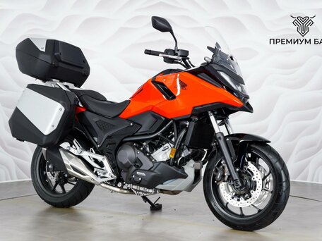 2026 Honda NC 750X, красный, 1549000 рублей, вид 5