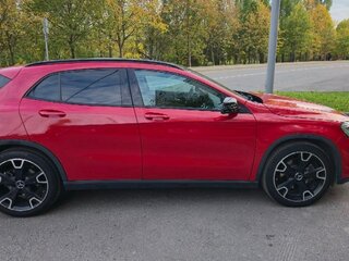 2018 Mercedes-Benz GLA 250 I (X156) Рестайлинг, красный, 3400000 рублей, вид 3