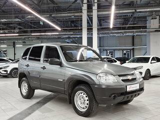 2014 Chevrolet Niva I Рестайлинг, серый, 479000 рублей, вид 2